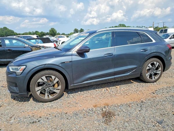 2021 AUDI E-TRON quattro Premium