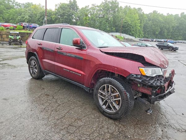 2019 JEEP GRAND CHEROKEE LAREDO 4X2