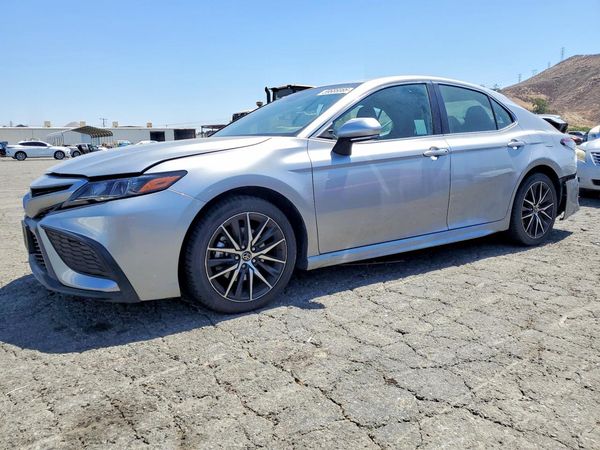 2022 TOYOTA CAMRY