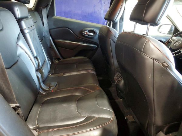 2015 JEEP CHEROKEE TRAILHAWK 4X4