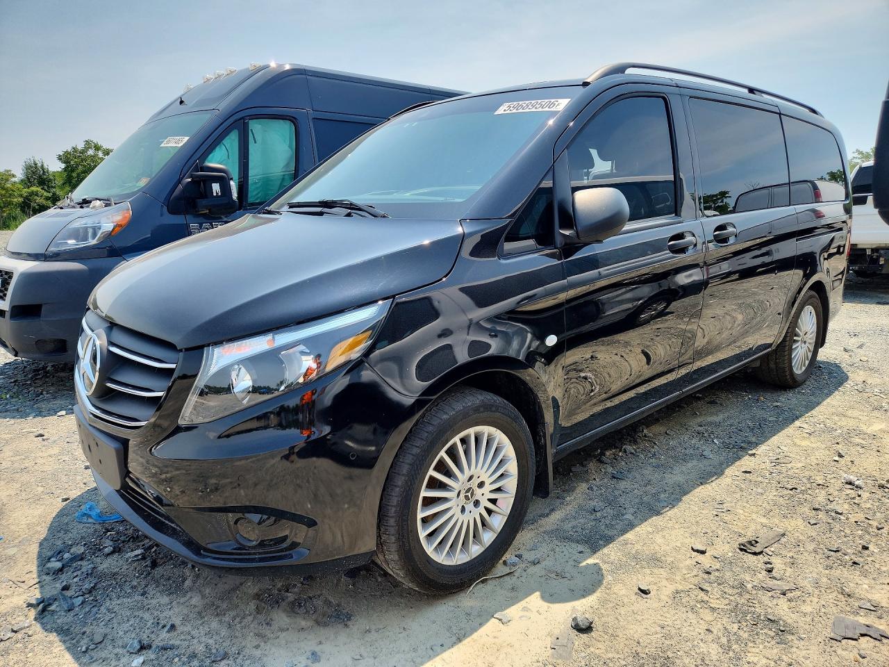 2023 MERCEDES-BENZ METRIS