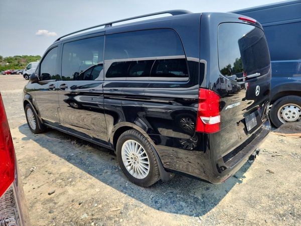 2023 MERCEDES-BENZ METRIS