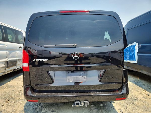 2023 MERCEDES-BENZ METRIS