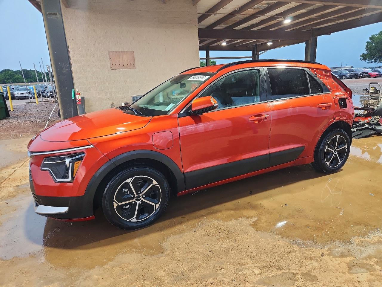 2023 KIA NIRO EX