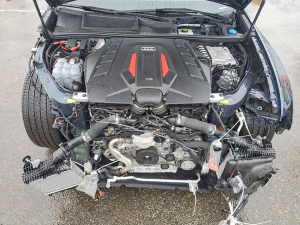 2025 AUDI SQ8