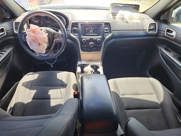 2015 JEEP GRAND CHEROKEE LAREDO 4X2