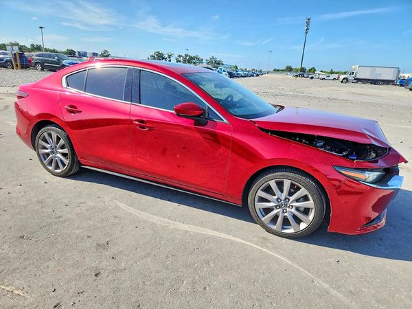 2019 MAZDA 3