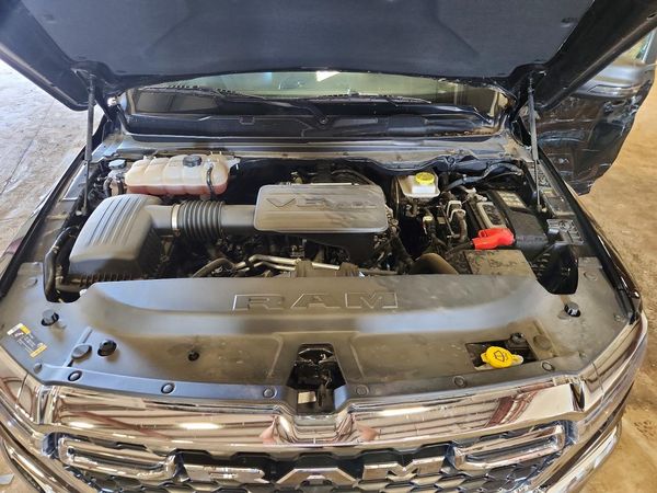 2025 RAM 1500 Big Horn/Lonestar