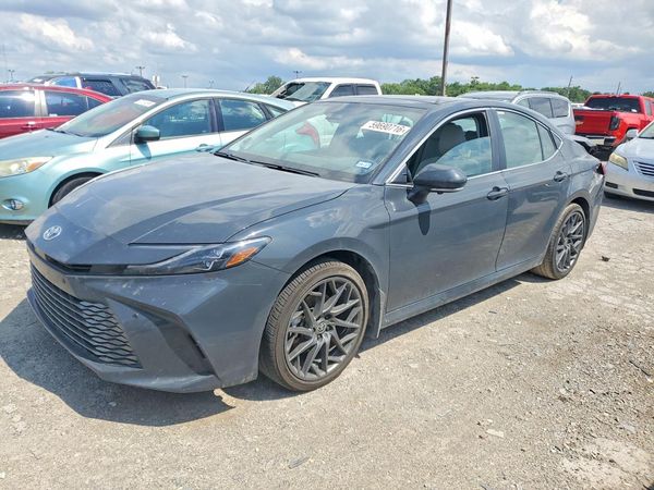 2026 TOYOTA CAMRY