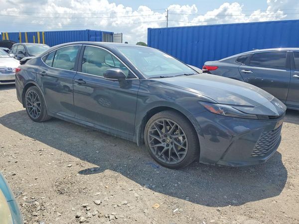 2026 TOYOTA CAMRY