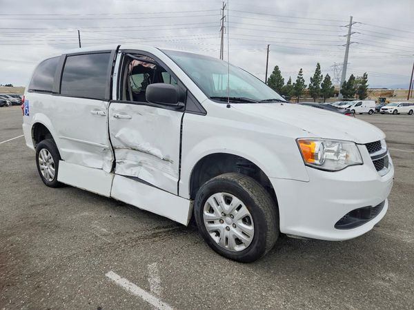 2017 DODGE GRAND CARAVAN SE