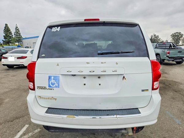 2017 DODGE GRAND CARAVAN SE