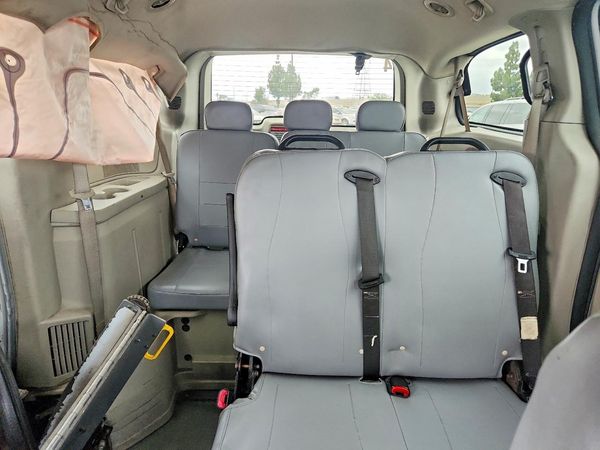 2017 DODGE GRAND CARAVAN SE