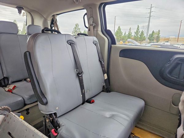 2017 DODGE GRAND CARAVAN SE