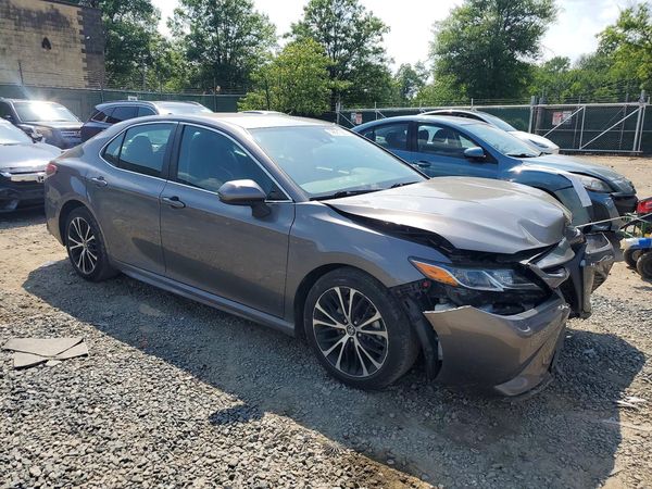 2019 TOYOTA CAMRY