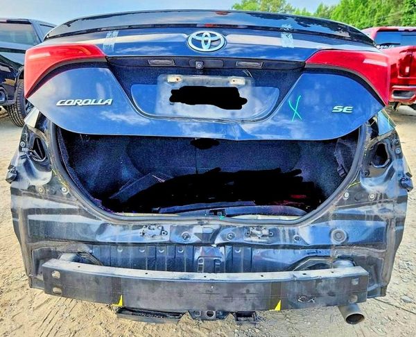 2019 TOYOTA COROLLA