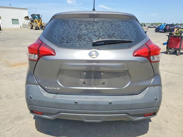 2020 NISSAN KICKS