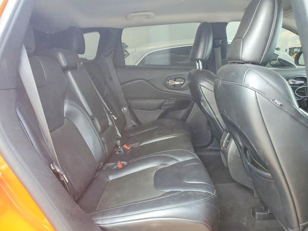 2021 JEEP CHEROKEE LATITUDE PLUS 4X4