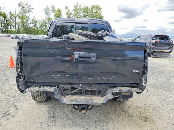 2017 TOYOTA TACOMA