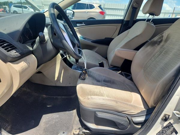 2015 HYUNDAI ACCENT