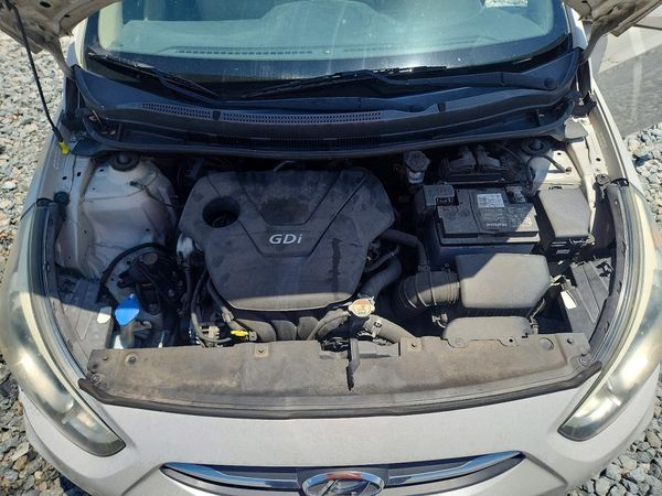2015 HYUNDAI ACCENT