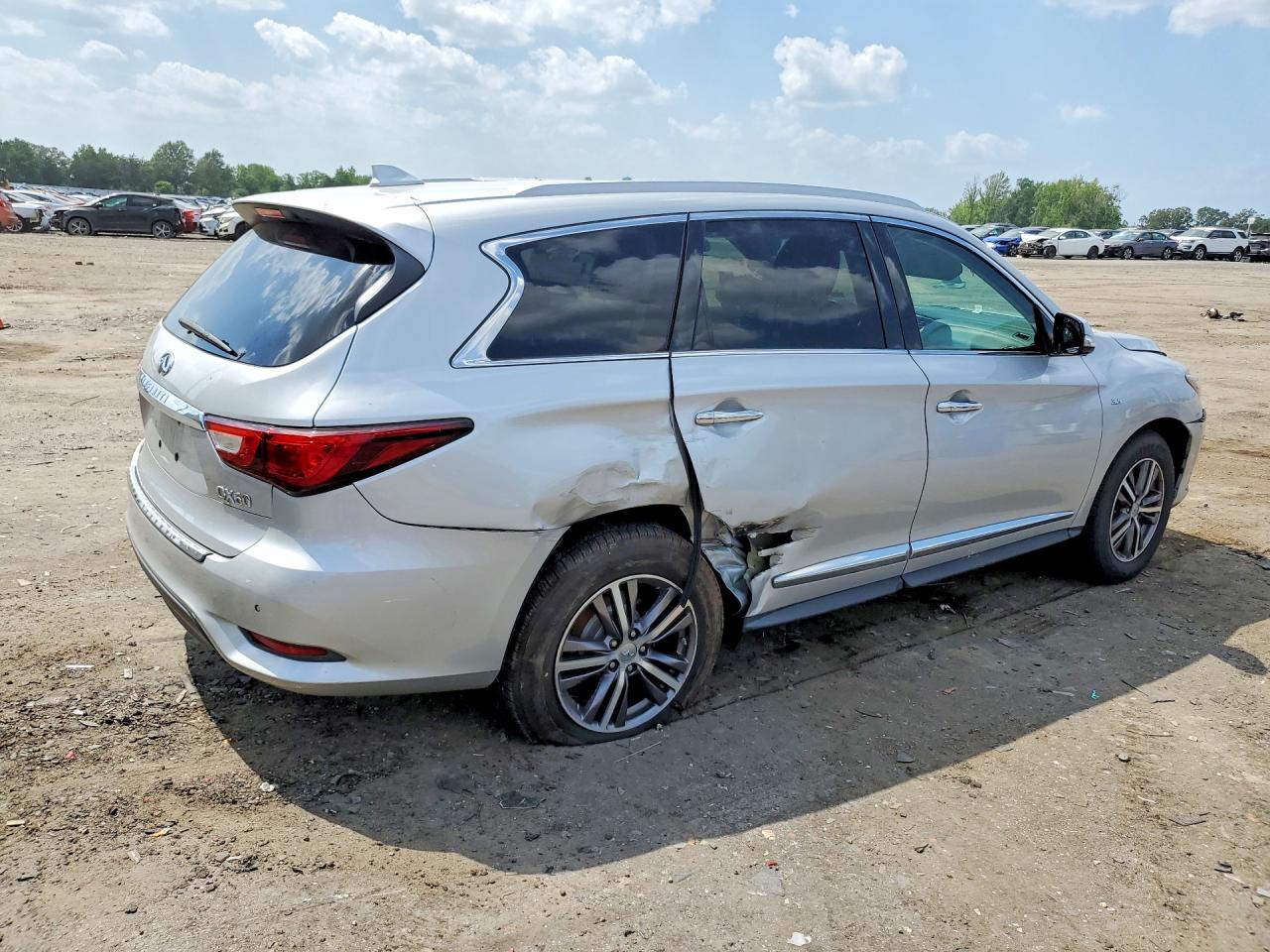 2016 INFINITI QX60