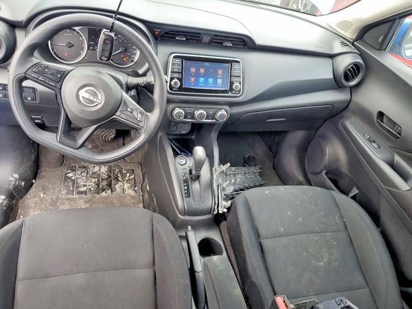 2024 NISSAN KICKS