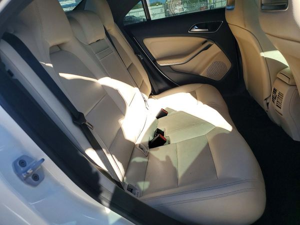 2016 MERCEDES-BENZ CLA CLA250-4M
