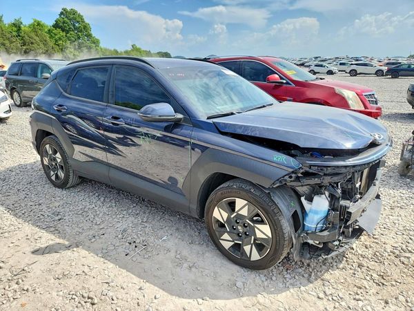2024 HYUNDAI KONA SE