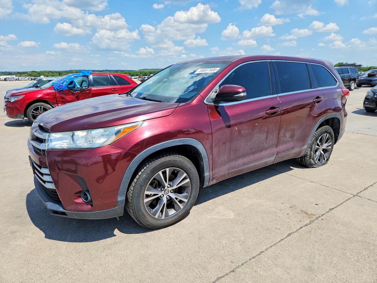 2018 TOYOTA HIGHLANDER LE/LE Plus
