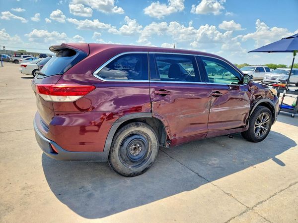 2018 TOYOTA HIGHLANDER LE/LE Plus