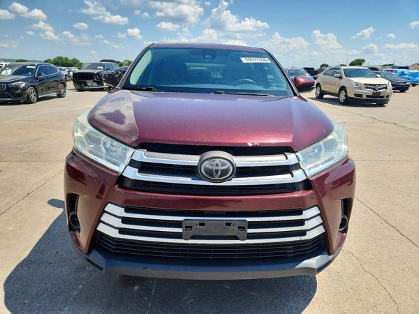 2018 TOYOTA HIGHLANDER LE/LE Plus