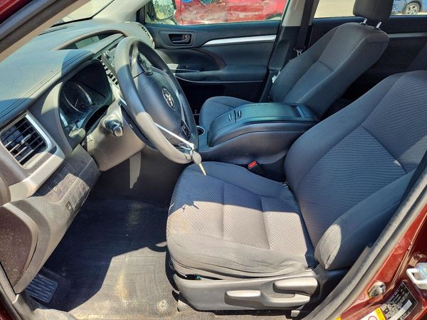 2018 TOYOTA HIGHLANDER LE/LE Plus