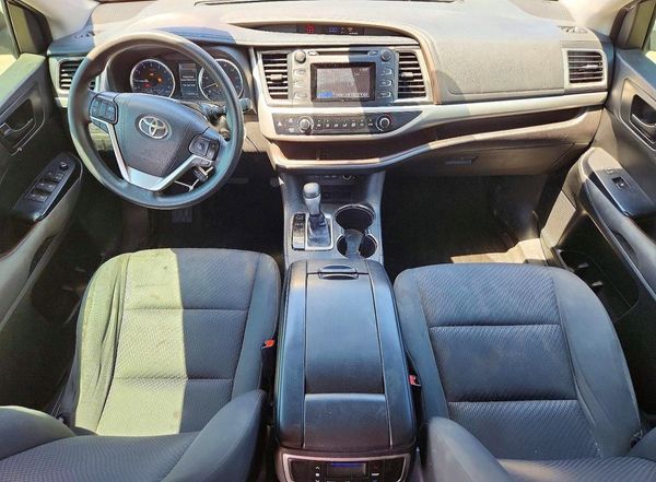 2018 TOYOTA HIGHLANDER LE/LE Plus