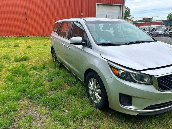 2016 KIA SEDONA L - Low level