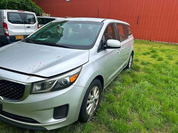 2016 KIA SEDONA L - Low level