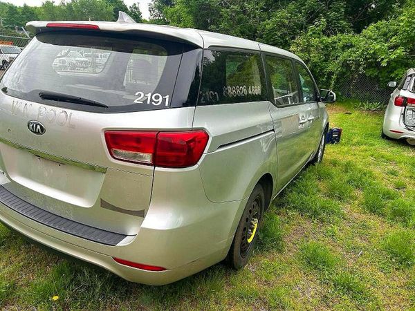 2016 KIA SEDONA L - Low level