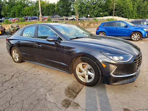 2021 HYUNDAI SONATA SE