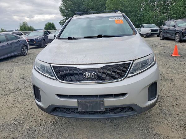 2015 KIA SORENTO GL