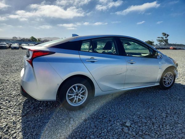 2022 TOYOTA PRIUS