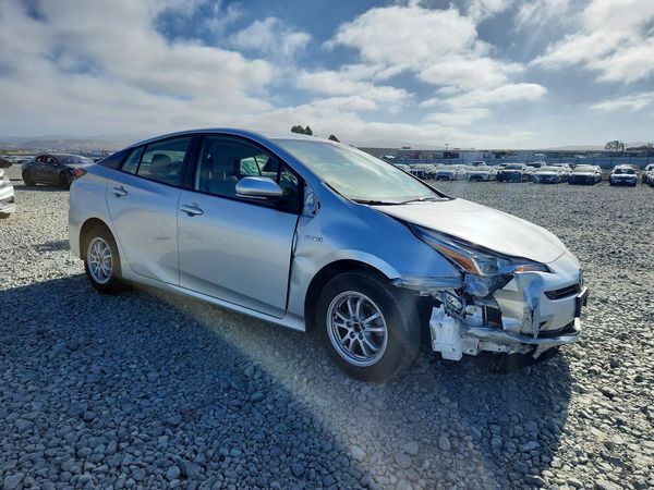 2022 TOYOTA PRIUS