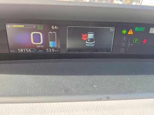 2022 TOYOTA PRIUS