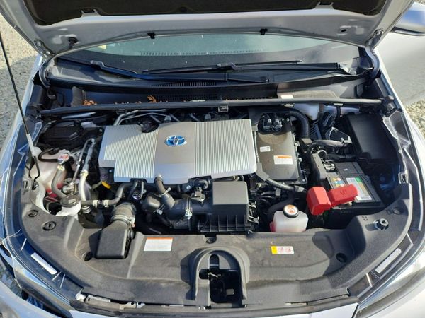 2022 TOYOTA PRIUS