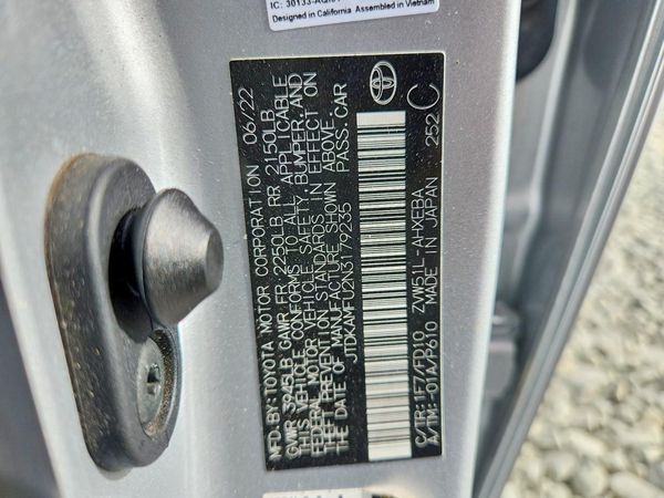 2022 TOYOTA PRIUS