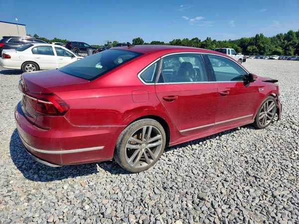 2017 VOLKSWAGEN PASSAT