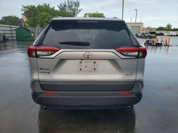 2025 TOYOTA RAV4 LE