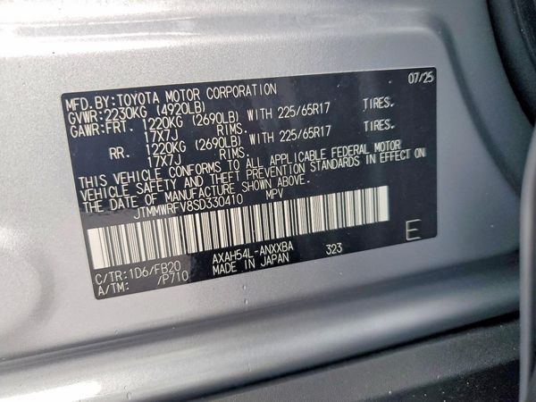 2025 TOYOTA RAV4 LE