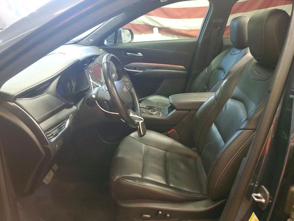 2019 CADILLAC XT4 Premium Luxury