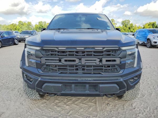 2024 FORD F150