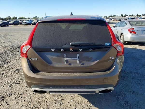 2017 VOLVO V60 CROSS COUNTRY Premier